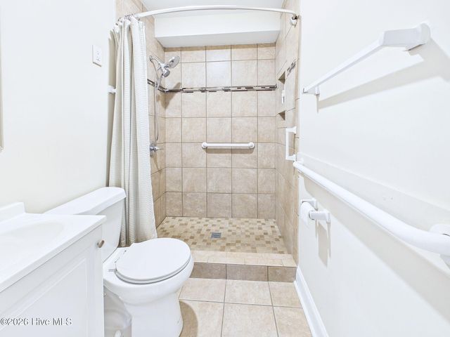 414 W Blackbeard Road W, Wilmington, NC 28409
