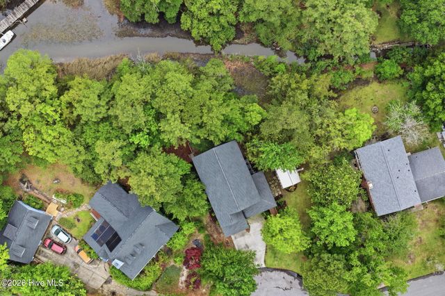 414 W Blackbeard Road W, Wilmington, NC 28409