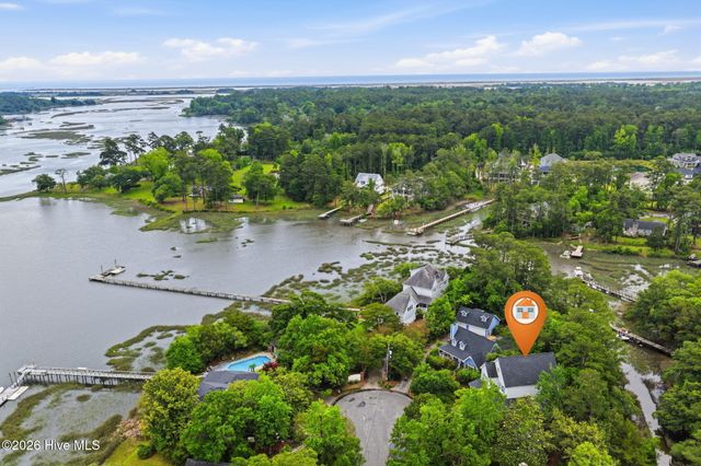 414 W Blackbeard Road W, Wilmington, NC 28409