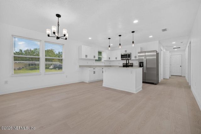 8365 SUSIE Street, Jacksonville, FL 32210