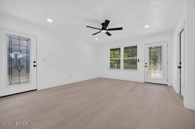 8365 SUSIE Street, Jacksonville, FL 32210