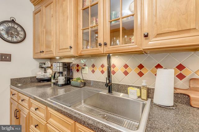36 WALTHAM DR, Tabernacle, NJ 08088