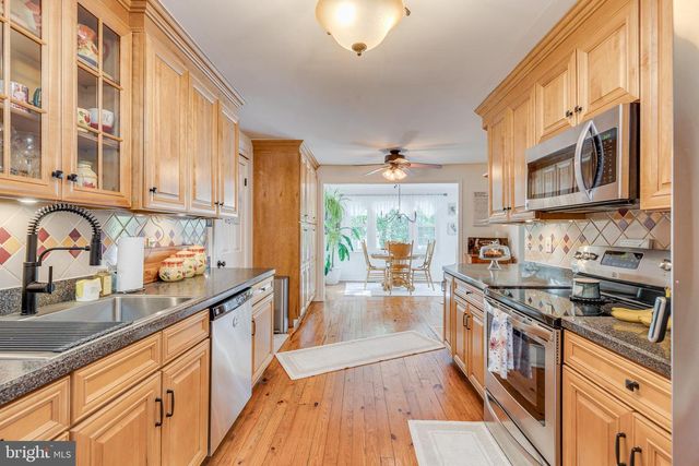 36 WALTHAM DR, Tabernacle, NJ 08088