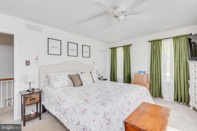 36 WALTHAM DR, Tabernacle, NJ 08088
