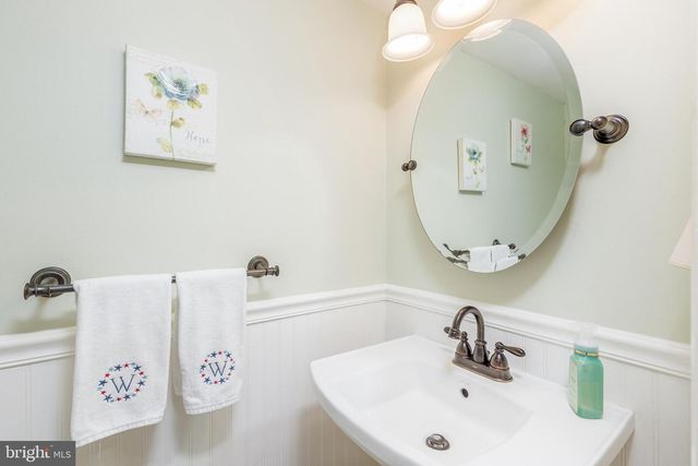36 WALTHAM DR, Tabernacle, NJ 08088