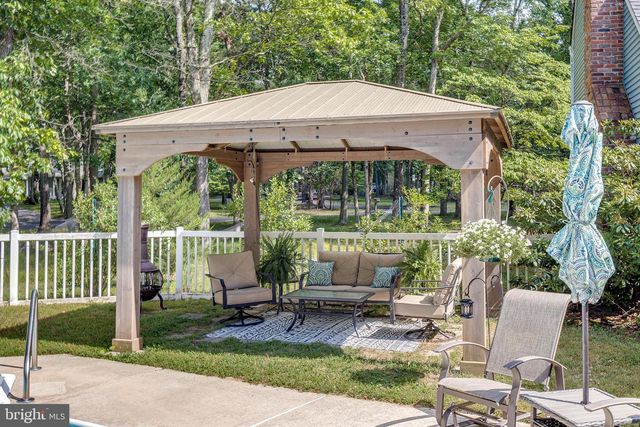 36 WALTHAM DR, Tabernacle, NJ 08088