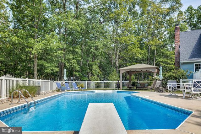 36 WALTHAM DR, Tabernacle, NJ 08088