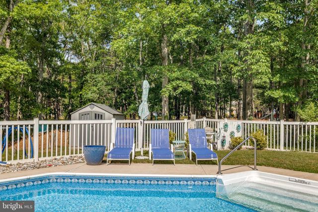 36 WALTHAM DR, Tabernacle, NJ 08088