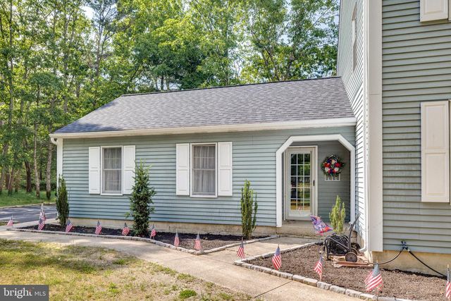 36 WALTHAM DR, Tabernacle, NJ 08088