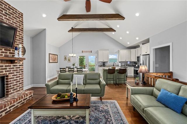 251 Birchwood Court, Waleska, GA 30183