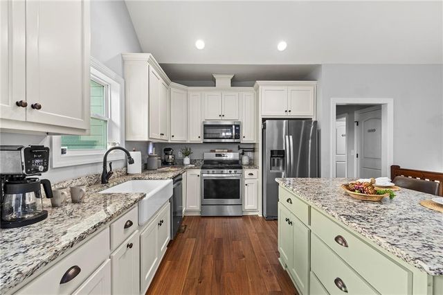 251 Birchwood Court, Waleska, GA 30183