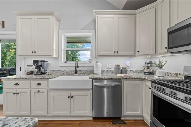 251 Birchwood Court, Waleska, GA 30183