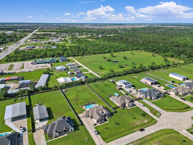 4535 Pineloch Bayou Drive, Baytown, TX 77523