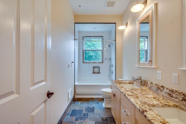 10 Boylston Pl 10, Boston, MA 02130