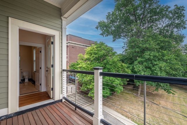 10 Boylston Pl 10, Boston, MA 02130