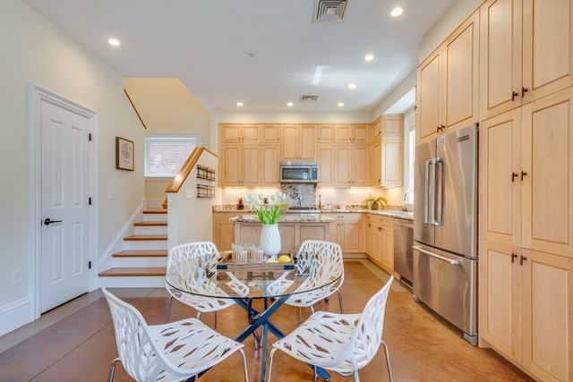 10 Boylston Pl 10, Boston, MA 02130