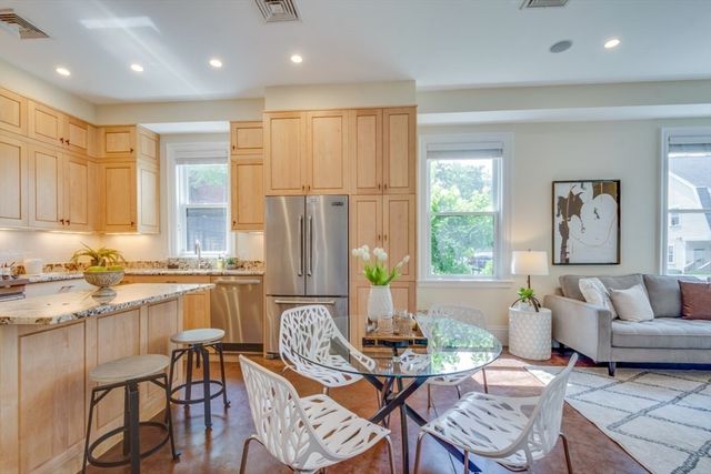 10 Boylston Pl 10, Boston, MA 02130