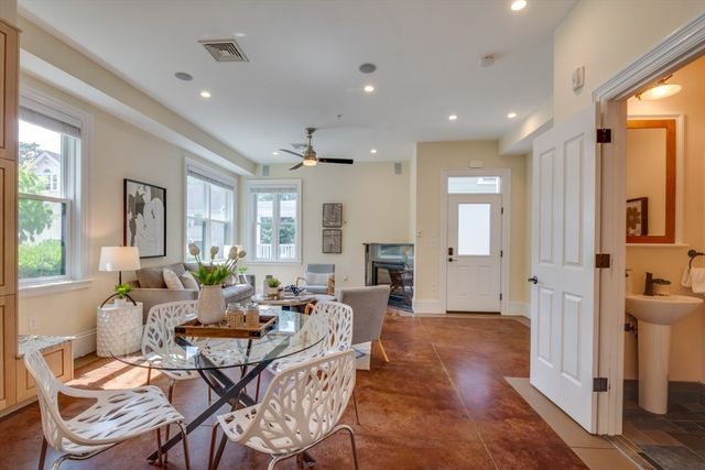 10 Boylston Pl 10, Boston, MA 02130