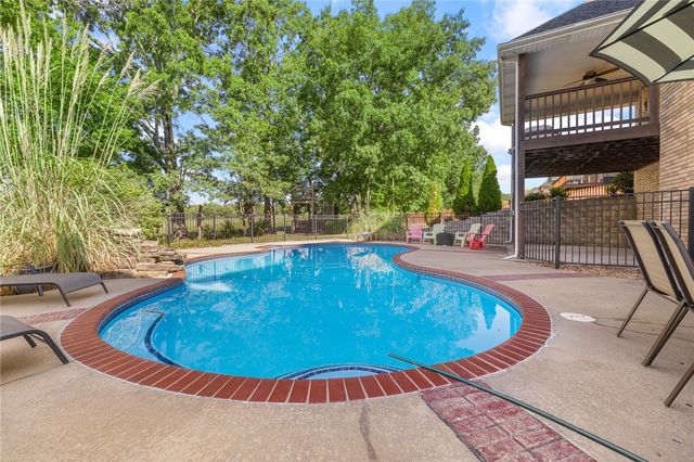 1902 Daly Drive, Harrison, AR 72601