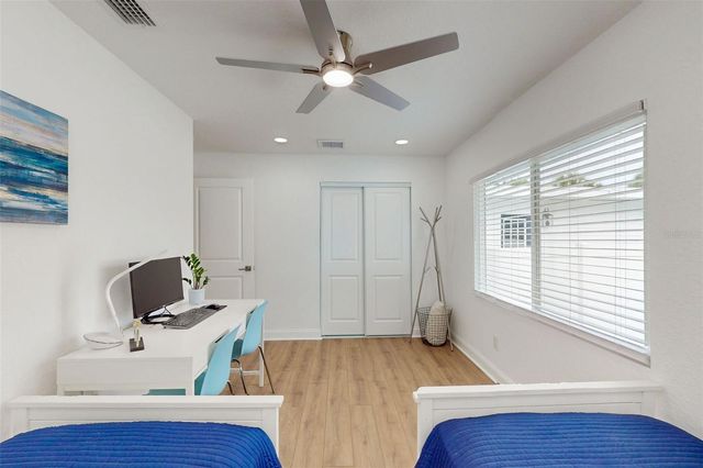 2505 W NORTH B STREET, Tampa, FL 33609