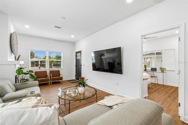2505 W NORTH B STREET, Tampa, FL 33609