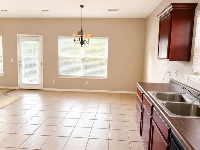 3460 Grainger Circle, Springdale, AR 72764