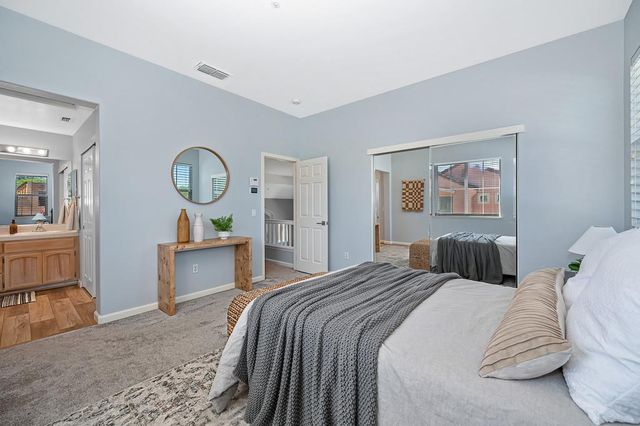 11 Venezia Ct, Sacramento, CA 95831