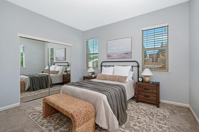 11 Venezia Ct, Sacramento, CA 95831