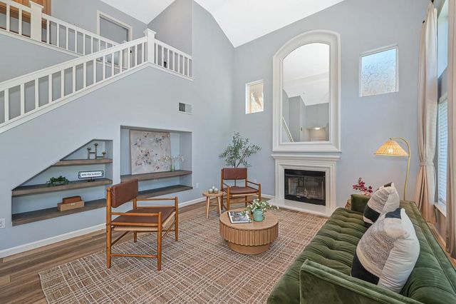 11 Venezia Ct, Sacramento, CA 95831