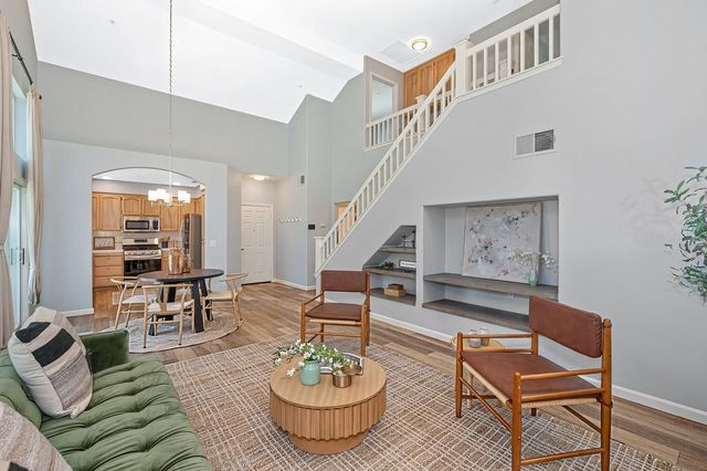 11 Venezia Ct, Sacramento, CA 95831