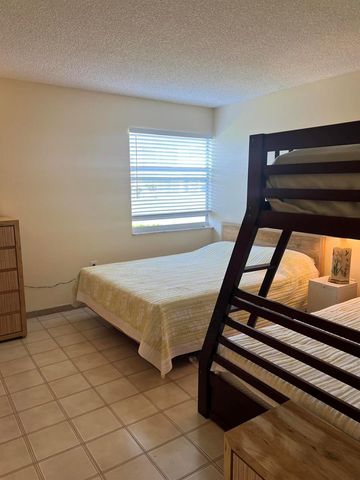 504 Davis Road 95, Palm Springs, FL 33461