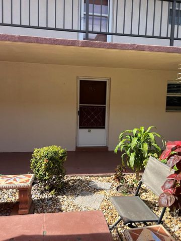504 Davis Road 95, Palm Springs, FL 33461