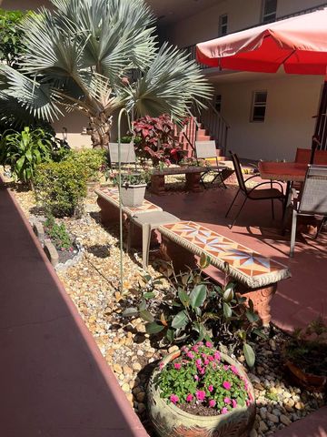 504 Davis Road 95, Palm Springs, FL 33461