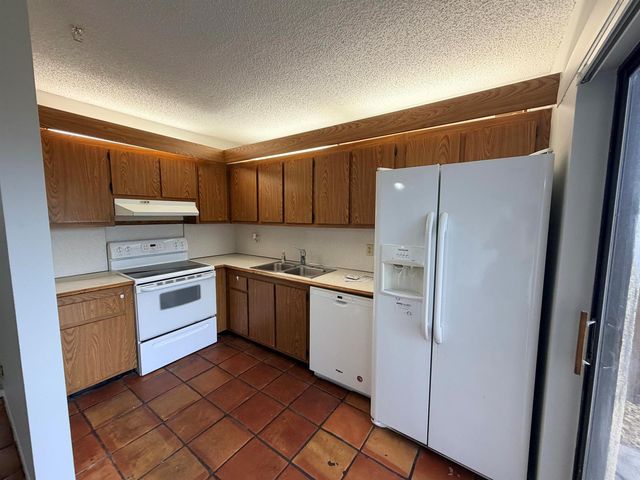37 LAKE ARBOR Drive, Palm Springs, FL 33461