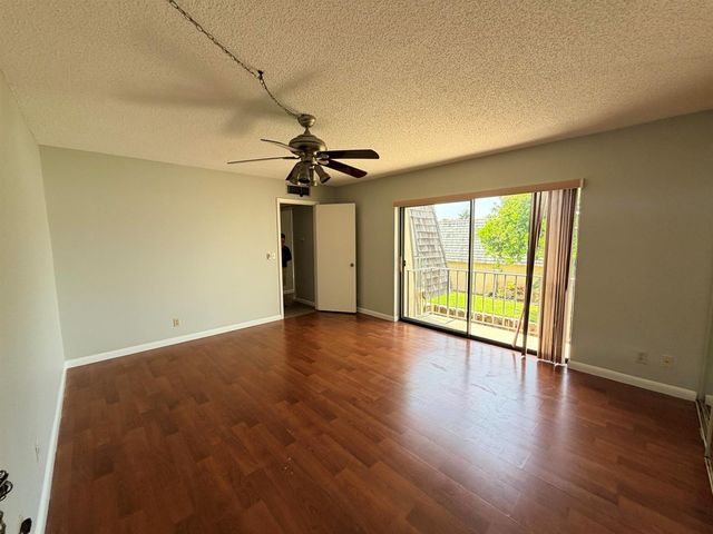 37 LAKE ARBOR Drive, Palm Springs, FL 33461