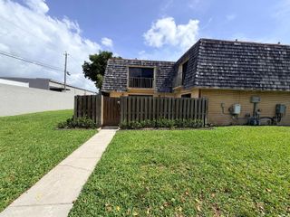 37 LAKE ARBOR Drive, Palm Springs, FL 33461