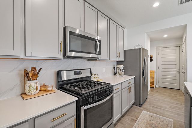 407 Turtle Oak Lane, Baytown, TX 77523