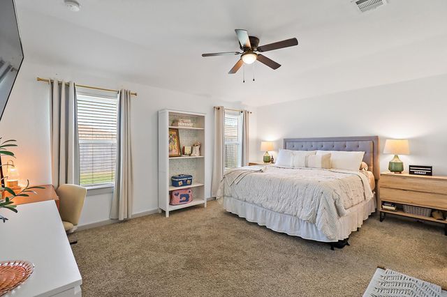 407 Turtle Oak Lane, Baytown, TX 77523