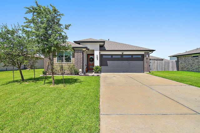 407 Turtle Oak Lane, Baytown, TX 77523