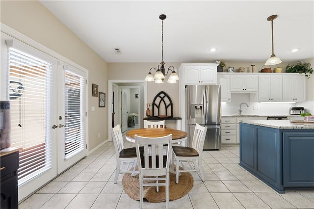 320 Lee Ann Way, Prairie Grove, AR 72753