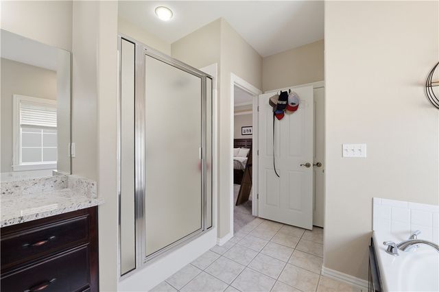 320 Lee Ann Way, Prairie Grove, AR 72753