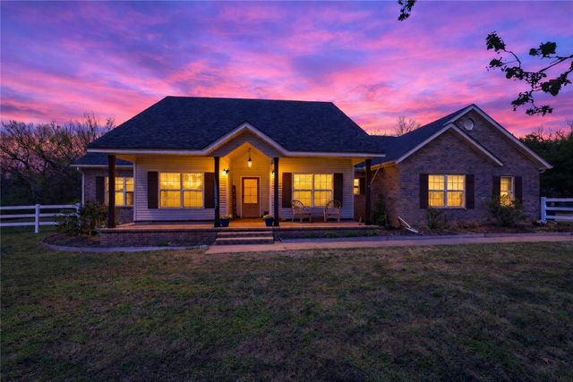 320 Lee Ann Way, Prairie Grove, AR 72753