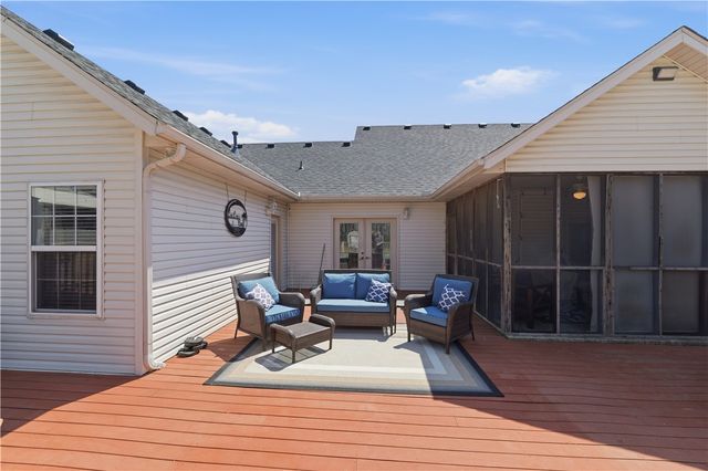 320 Lee Ann Way, Prairie Grove, AR 72753