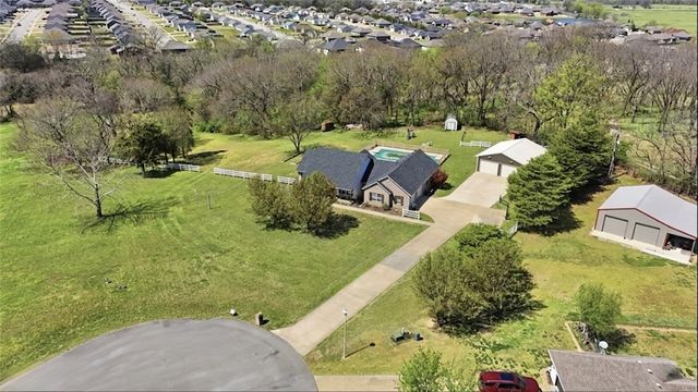 320 Lee Ann Way, Prairie Grove, AR 72753