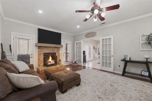 320 Lee Ann Way, Prairie Grove, AR 72753