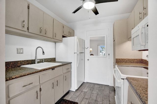 1475 SE 15th Street 111, Fort Lauderdale, FL 33316