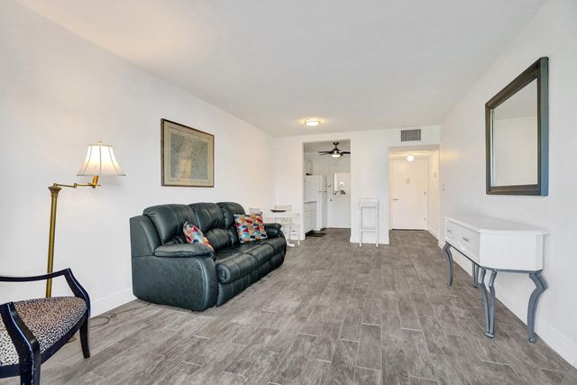 1475 SE 15th Street 111, Fort Lauderdale, FL 33316