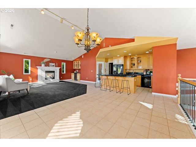 15513 Se 39TH Cir, Vancouver, WA 98683