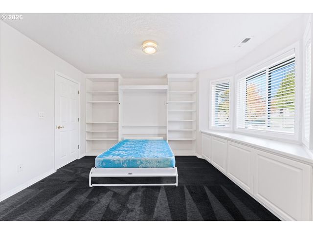 15513 Se 39TH Cir, Vancouver, WA 98683