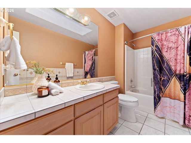 15513 Se 39TH Cir, Vancouver, WA 98683
